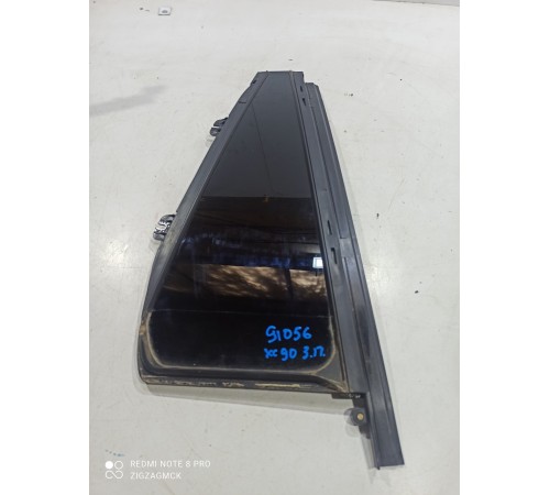Стекло двери задней правой (форточка)