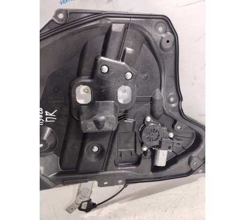 Стеклоподъёмник двери передний правый