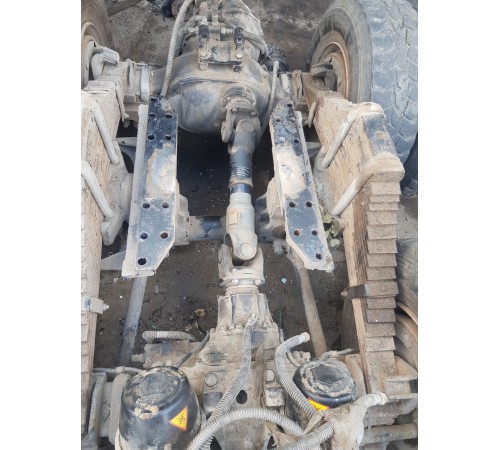 Задний мост двойной в сборе