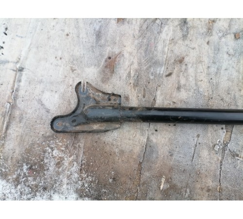 Кронштейн передний