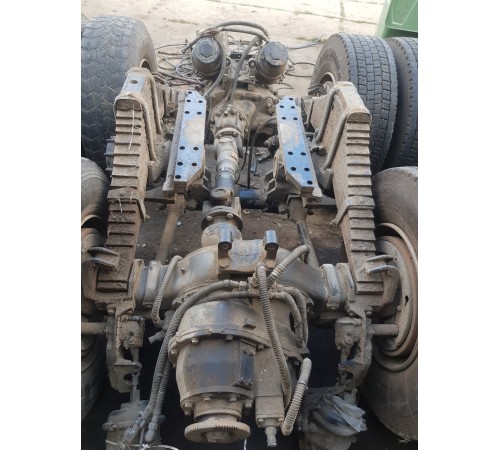 Задний мост двойной в сборе