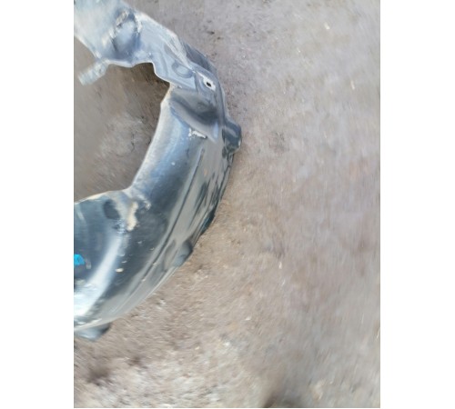 Подкрылок задний левый