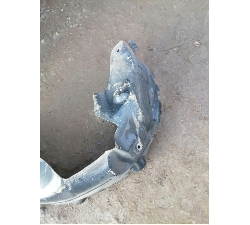 Подкрылок задний левый