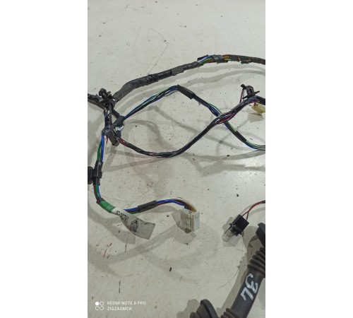 Электропроводка двери (задняя правая)