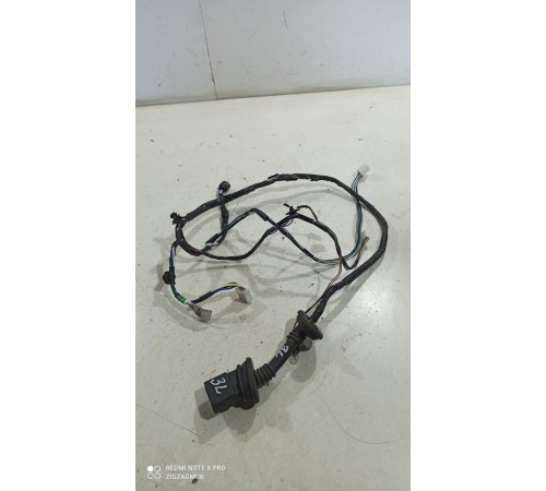 Электропроводка двери (задняя правая)