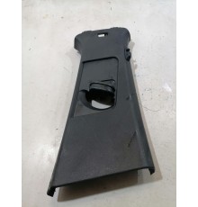 Обшивка центрально стойки (верхняя) правая