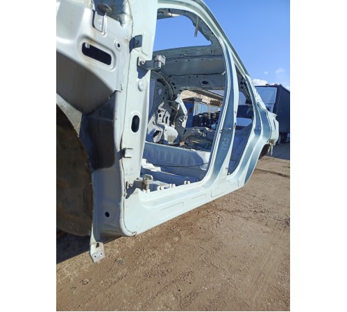 Порог со стойкой левый