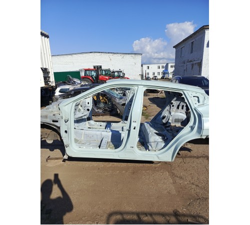 Порог со стойкой левый