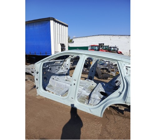 Порог со стойкой левый