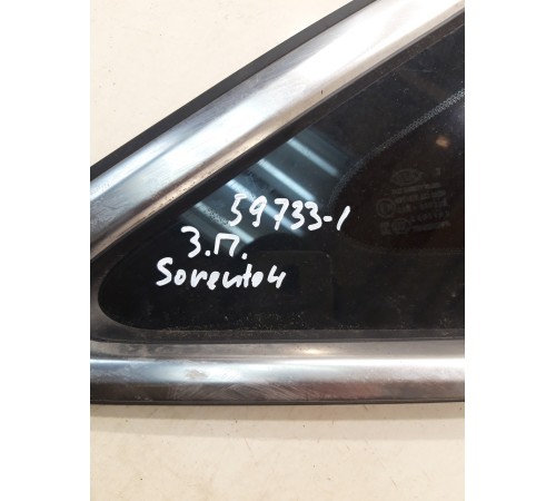 Стекло кузовное заднее правое(глухое)