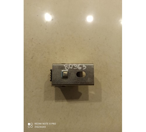 Крючок багажника