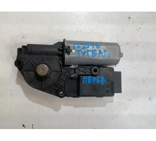 Моторчик люка передний