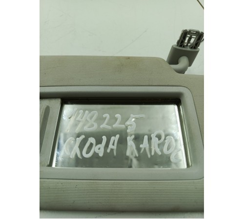 Козырек солнцезащитный правый