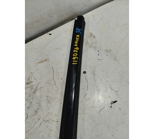 Уплотнитель стекла задний правый внешний