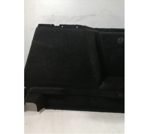 Обшивка багажника правая