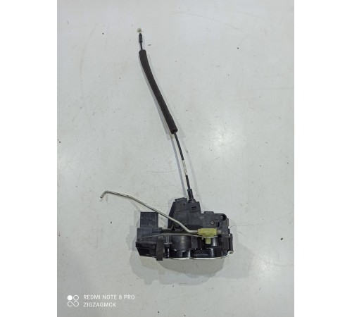 Замок двери (передний правый)