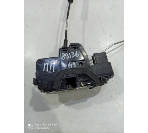 Замок двери (передний правый)