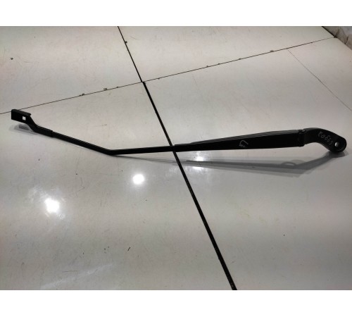 Стеклоочиститель (передний, правый)