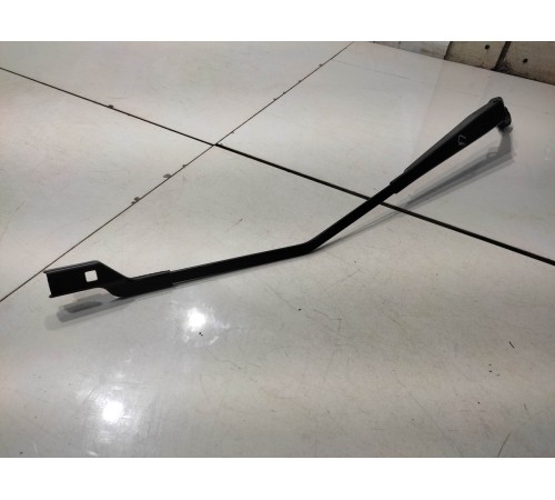 Стеклоочиститель (передний, правый)