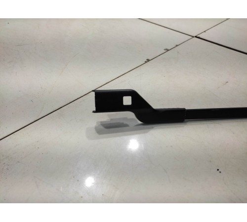 Стеклоочиститель (передний, правый)