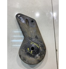 Кронштейн задней балки(левый)