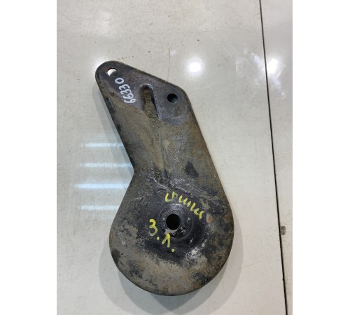 Кронштейн задней балки(левый)