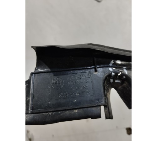 Накладка (пластик) моторного отсека