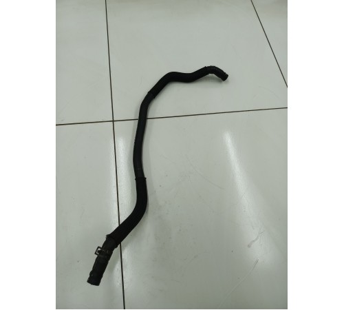 Патрубок системы охлаждения