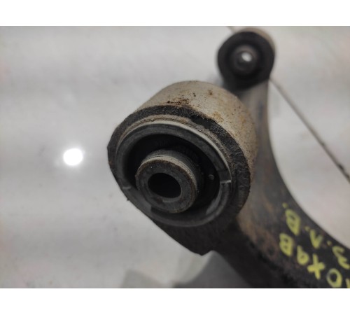 Рычаг подвески (задний, левый, верхний)