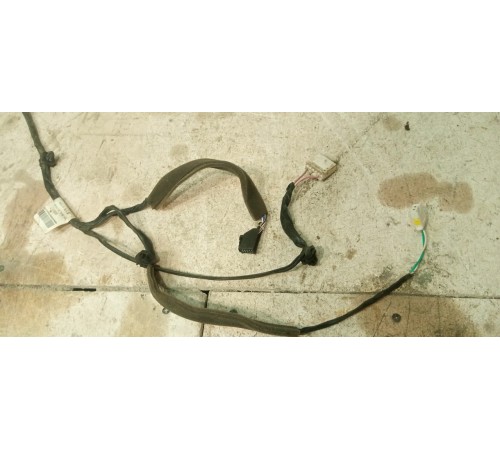 Электропроводка двери задней левой