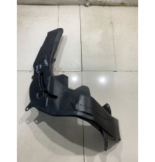 Воздуховод ( передний левый)