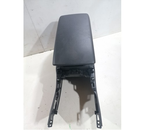 Подлокотник с бардачком