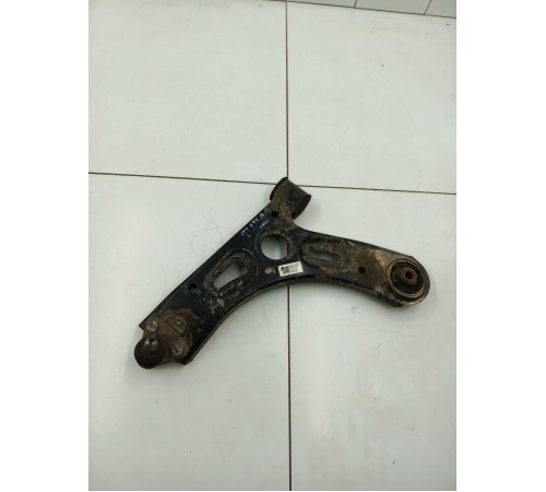 Рычаг подвески передний левый