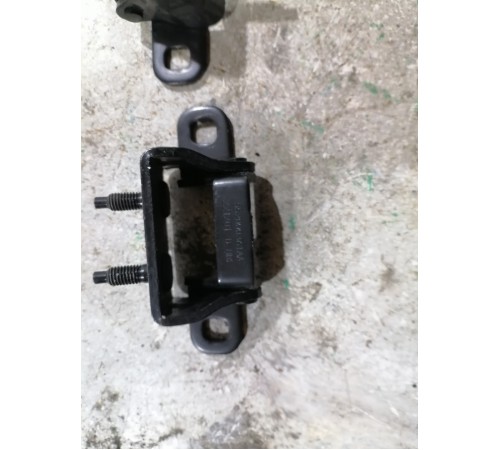 Комплект петель двери крышки багажника 2 шт.