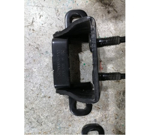 Комплект петель двери крышки багажника 2 шт.