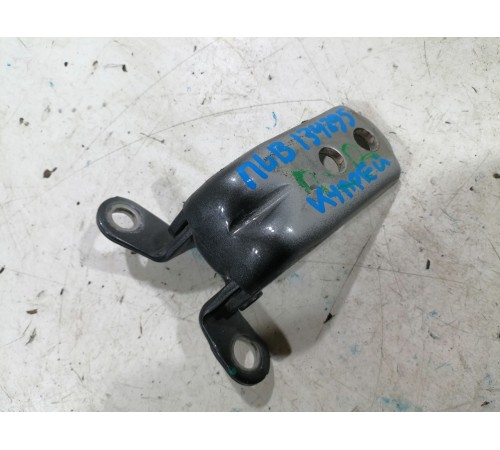 Петля двери передняя левая верхняя