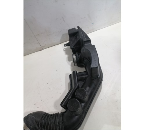 Патрубок воздушного фильтра