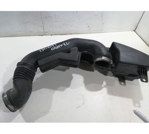 Патрубок воздушного фильтра