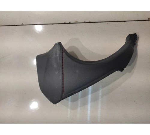 накладка торпеды (правая)