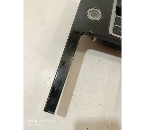 Накладка центральной консоли (блок кнопок)