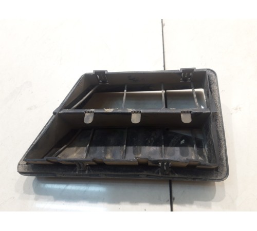 Клапан вентиляции(задний левый)