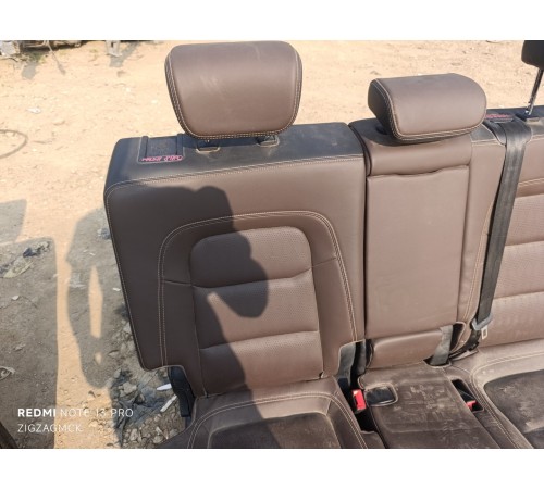 Задний ряд сидений