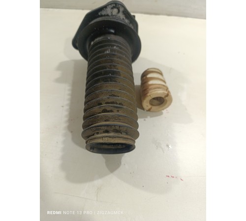 Опора амортизатора передняя левая