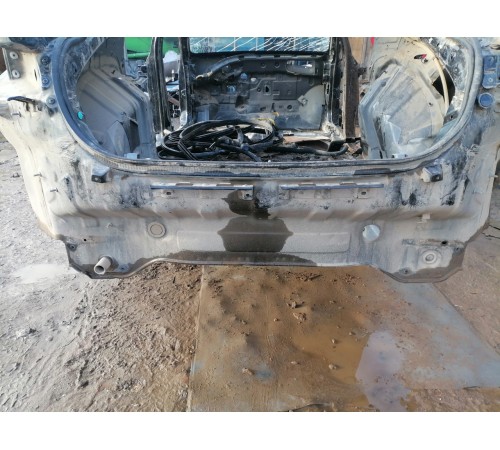 Панель задняя