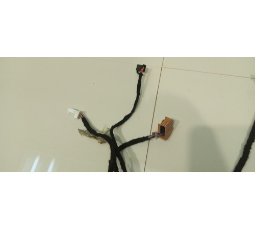 Электропроводка передней левой двери