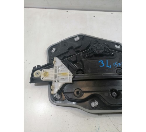 Стеклоподьемник задний левый с моторчиком