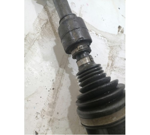 Привод (полуось) передний правый