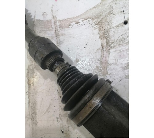 Привод (полуось) передний правый