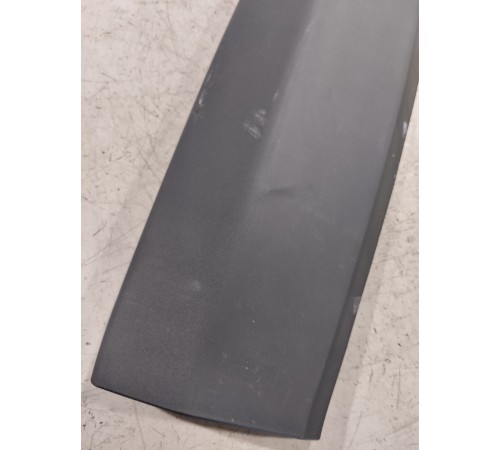 Обшивка крышки багажника верхняя