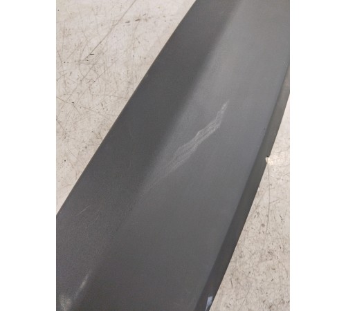 Обшивка крышки багажника верхняя